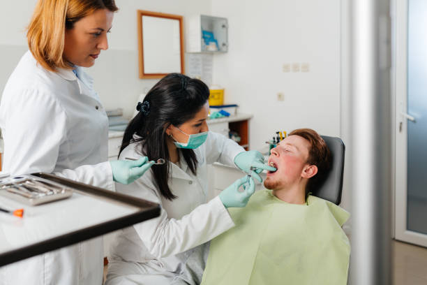 Best Cosmetic Emergency Dentistry in Newpt, OR
